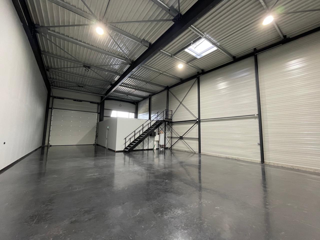 Location Local d'activité Esvres Indre-et-Loire OLACT2309855 1