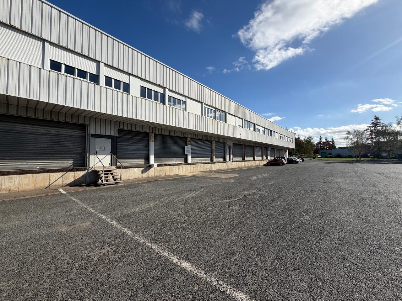 Local d'activité Fleury-les-Aubrais 1300m² Location Local d'activité Fleury-les-Aubrais OLACT2646110 1