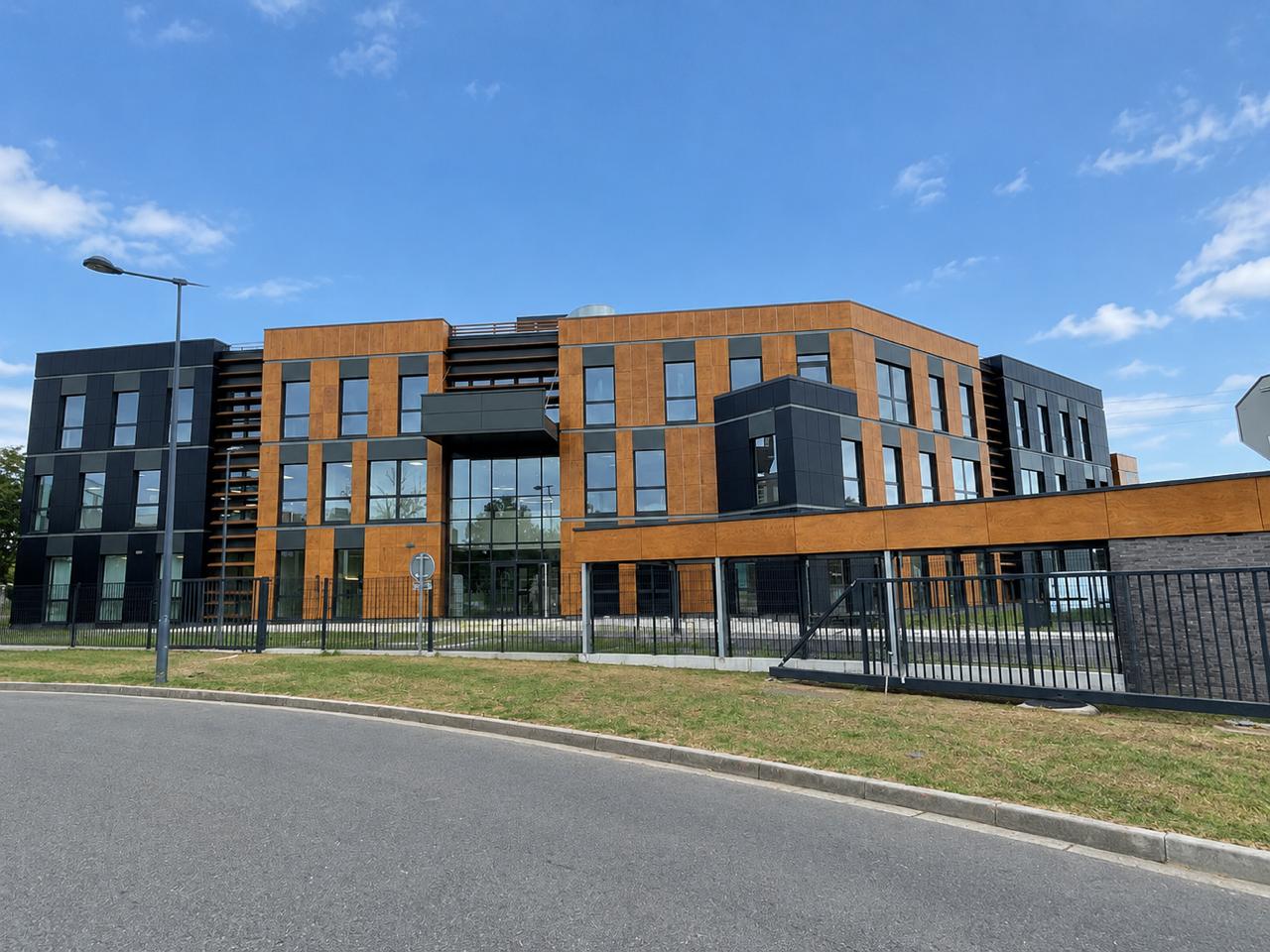 Bureau Olivet 461.6m² Location Bureau Olivet Loiret OLBUR2118631