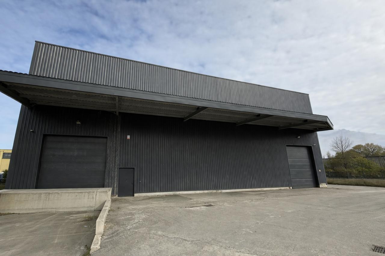 Local d'activité Les Alluets-le-Roi 720m² Location Local d'activité Les Alluets-le-Roi Yvelines OLACT2640404
