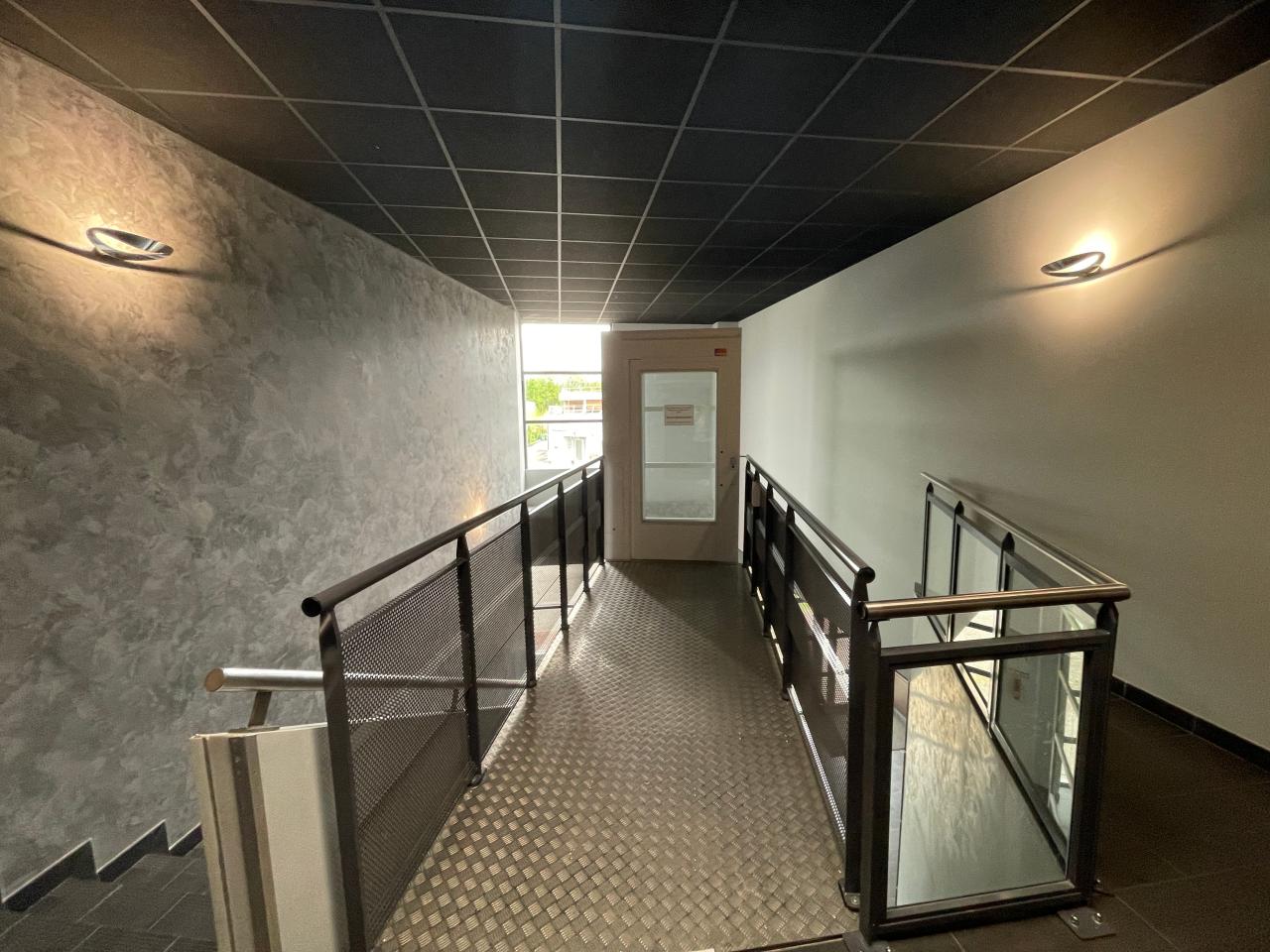 Vente Bureau Montbonnot-Saint-Martin Isère OVBUR2641721 1