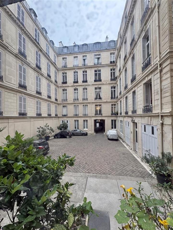 Bureau Paris 92m² Location Bureau Paris OLBUR2101867 1