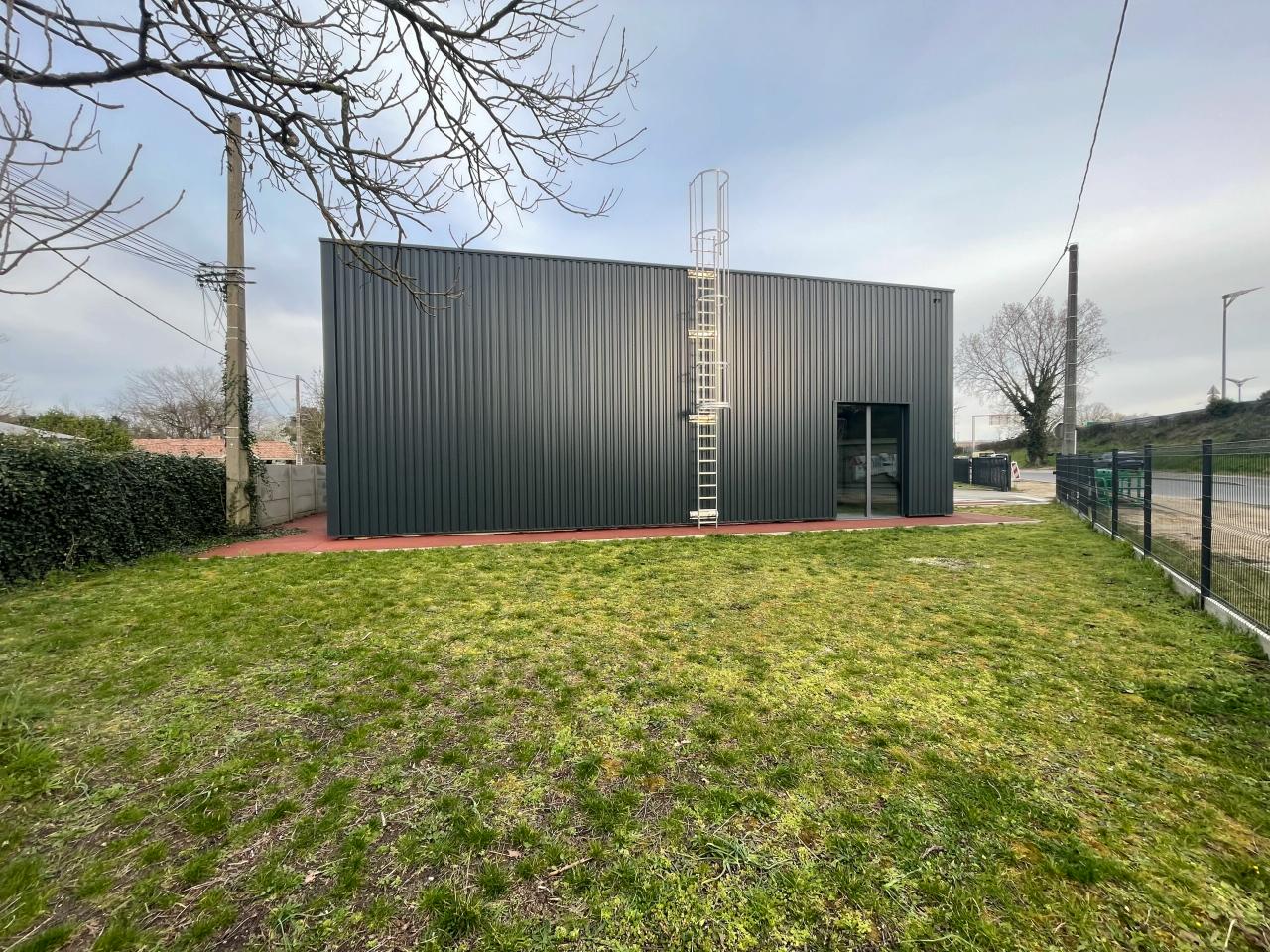 Local d'activité Villenave-d'Ornon 630m² Location Local d'activité Villenave-d'Ornon Gironde OLACT2530357