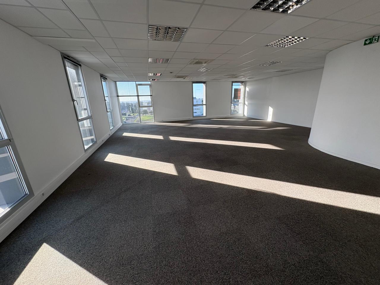 Bureau Saint-Herblain 203m² Location Bureau Saint-Herblain Loire-Atlantique OLBUR2638750 1