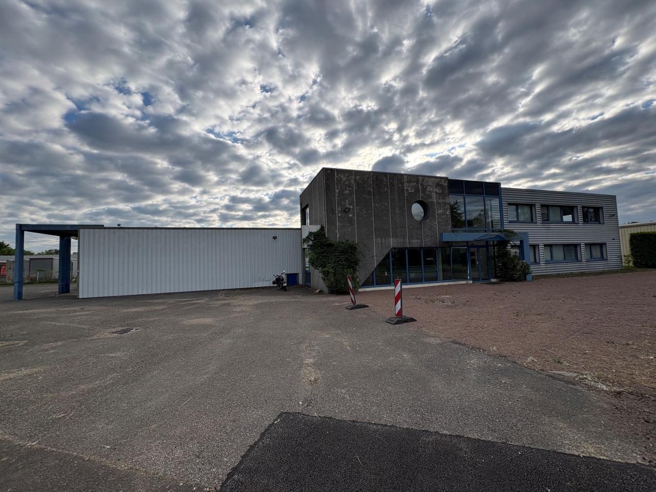 Local d'activité Longvic 970m² Location Local d'activité Longvic OLACT2641747