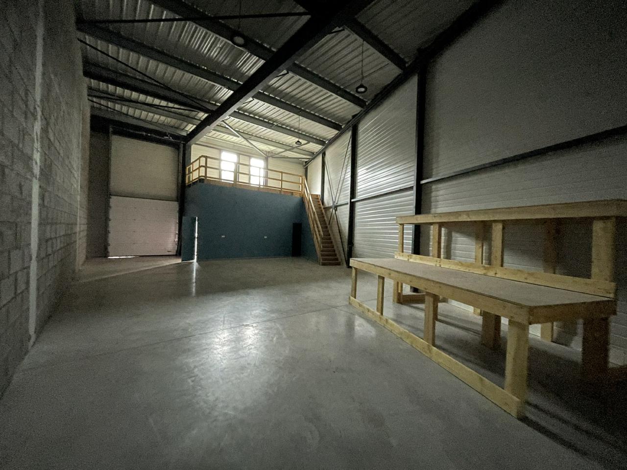 Location Local d'activité Vern-sur-Seiche Ille-et-Vilaine OLACT2641514 1