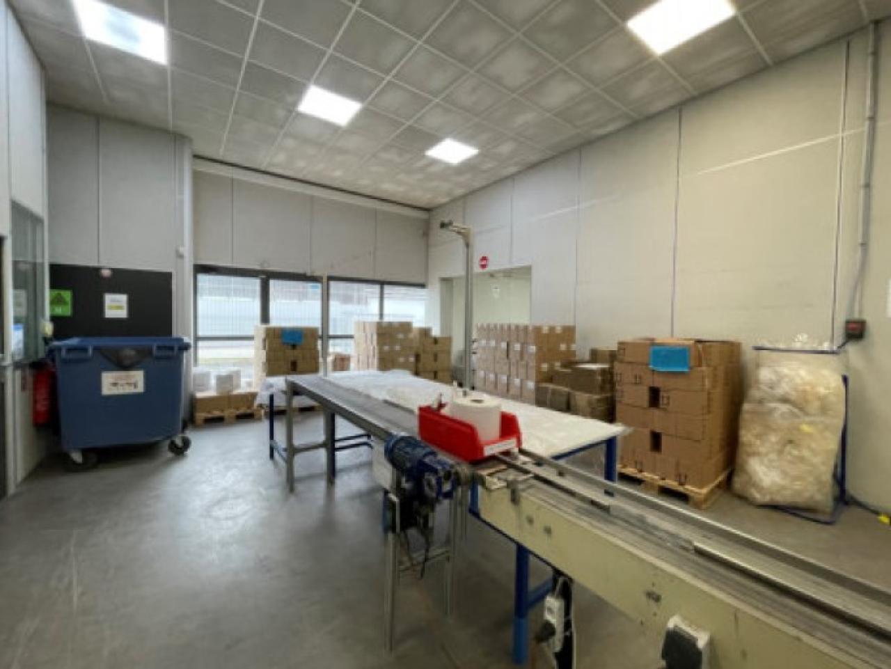 Local d'activité Saint-Jean-de-la-Ruelle 3001m² Location Local d'activité Saint-Jean-de-la-Ruelle Loiret OLACT2643687