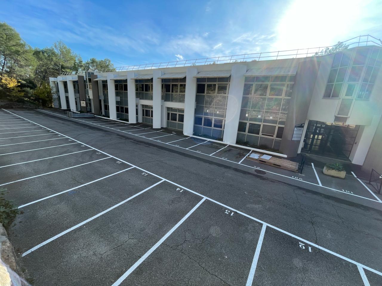 Bureau Sophia Antipolis 170m² Location Bureau Sophia Antipolis Alpes-Maritimes AOLBUR2310205_1 1