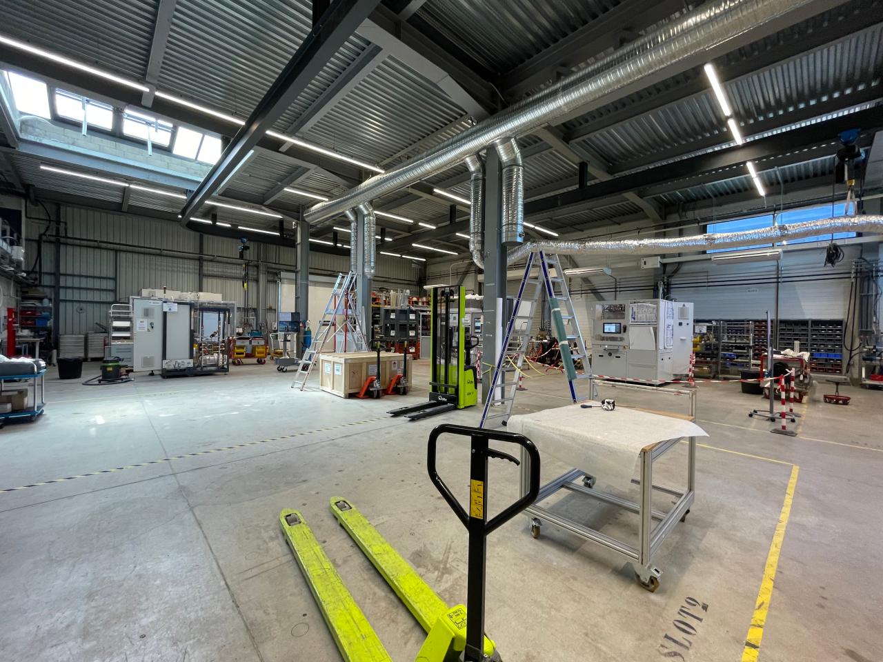 Local d'activité Castelnau-le-Lez 2423.1m² Vente Local d'activité Castelnau-le-Lez Hérault OVACT2642246