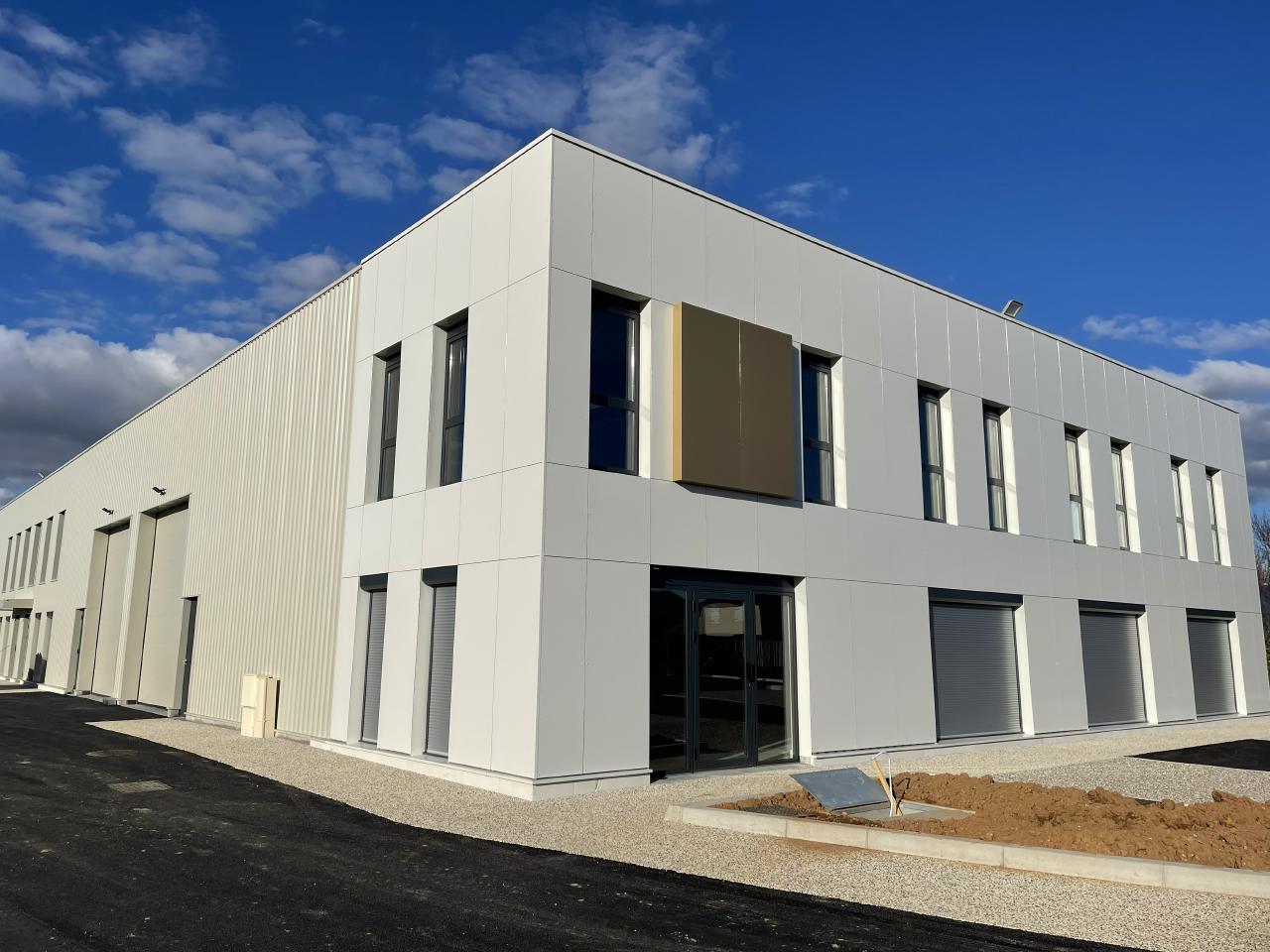 Local d'activité Décines-Charpieu 325m² Location Local d'activité Décines-Charpieu Rhône OLACT2200483 1