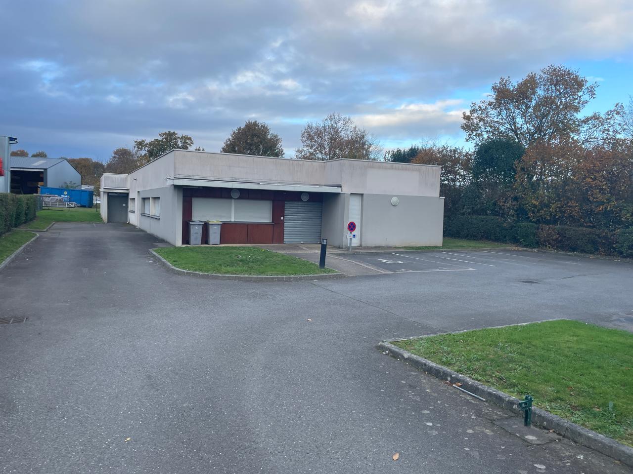 Location Local d'activité La Chapelle-des-Fougeretz OLACT2536850