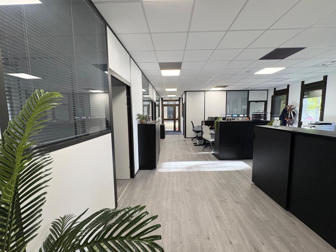 Location Bureau Montigny-le-Bretonneux Yvelines OLBUR2645279
