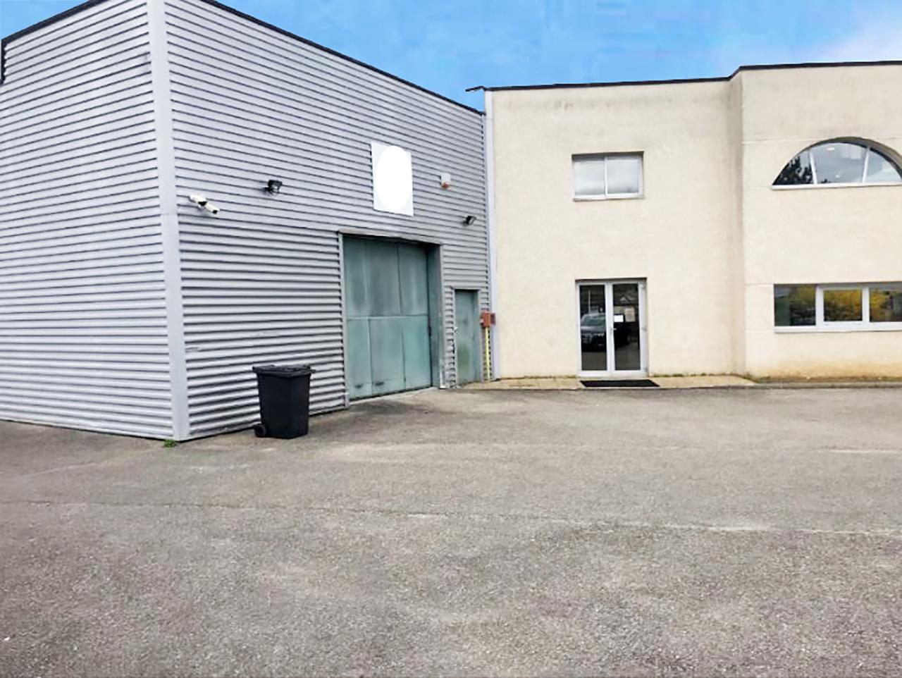 Local d'activité Décines-Charpieu 1160m² Location Local d'activité Décines-Charpieu OLACT2645688