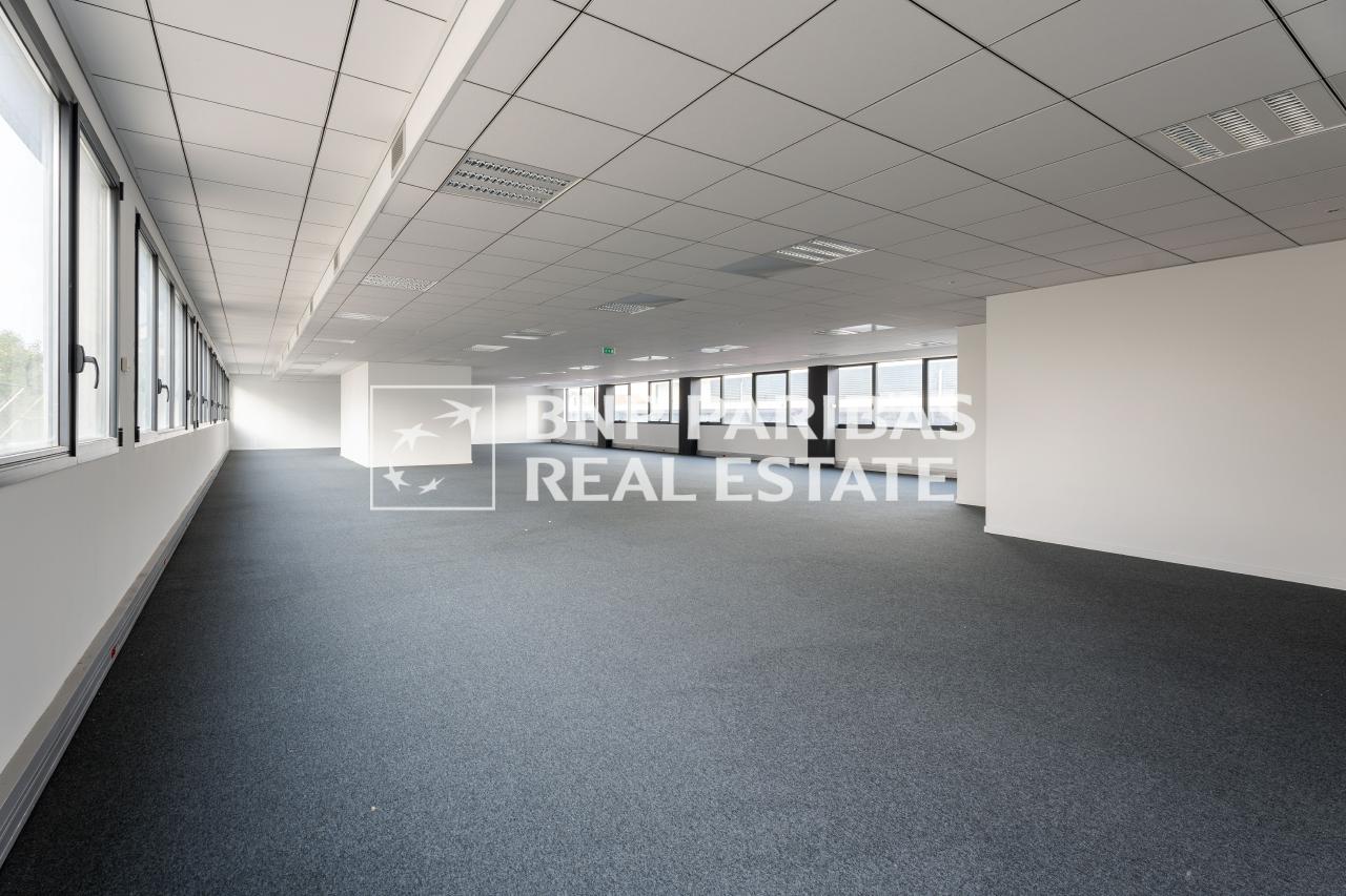 Vente Bureau Chelles Seine-et-Marne OVBUR2206577 1