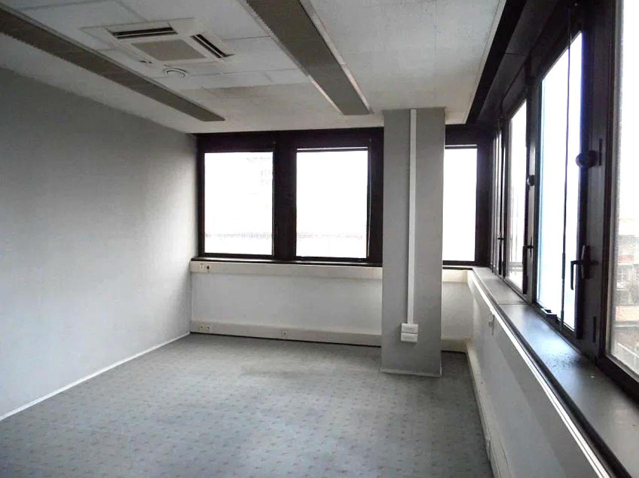 Bureau Bordeaux 660m² Location Bureau Bordeaux OLBUR2315481 1