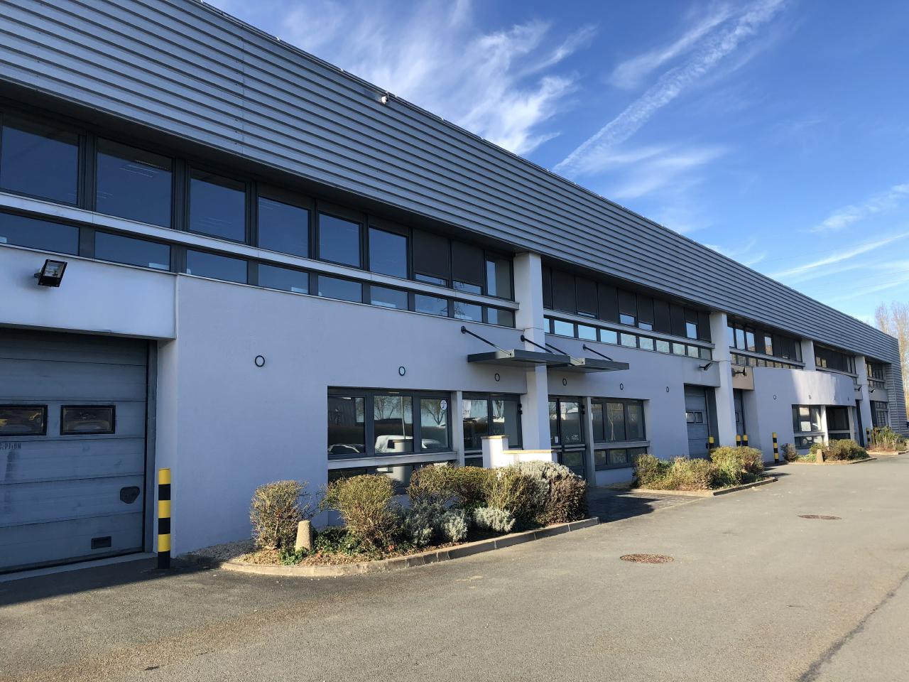 Local d'activité Trappes 527m² Location Local d'activité Trappes Yvelines OLACT2531570 1