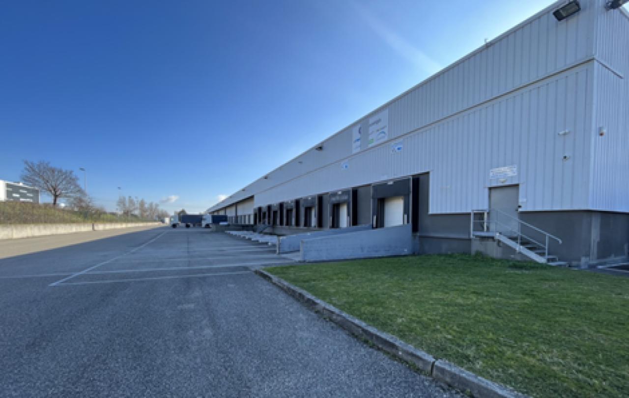 Local d'activité Saint-Quentin-Fallavier 2420m² Vente Local d'activité Saint-Quentin-Fallavier OVACT2644339 1