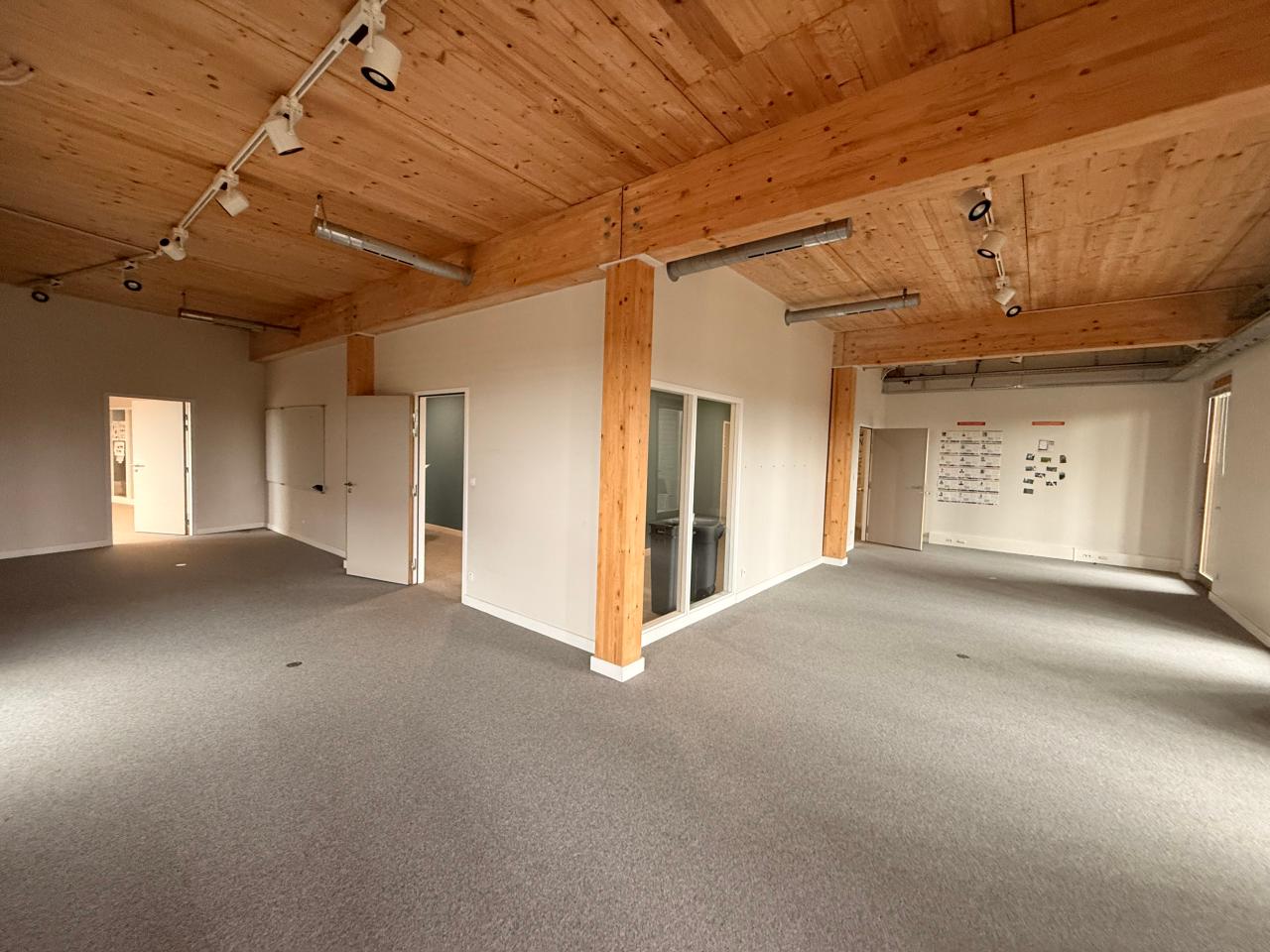 Location Bureau Champs-sur-Marne Seine-et-Marne OLBUR2642114 1