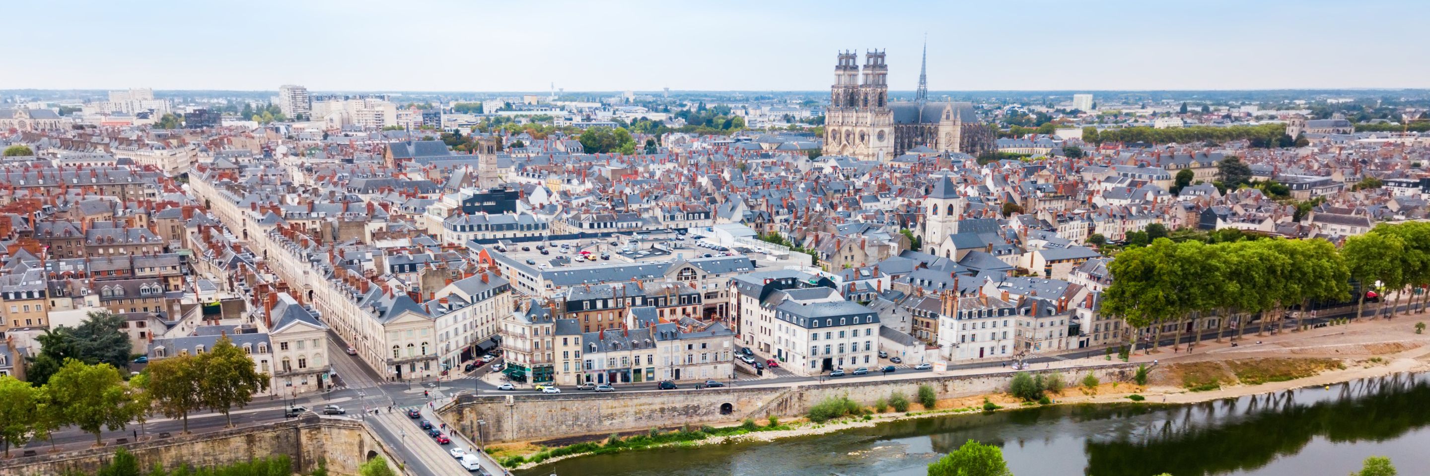 Orléans vue aérienne Madeleine Carmes