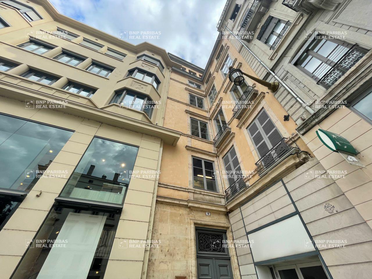 bureau Lyon à louer 93m²