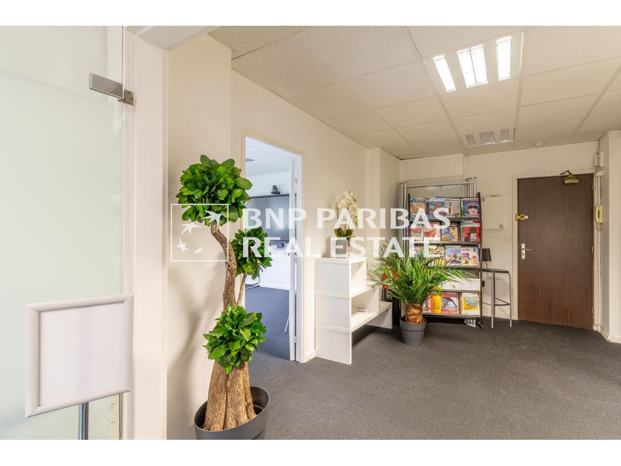 Paris bureau 121m² à louer
