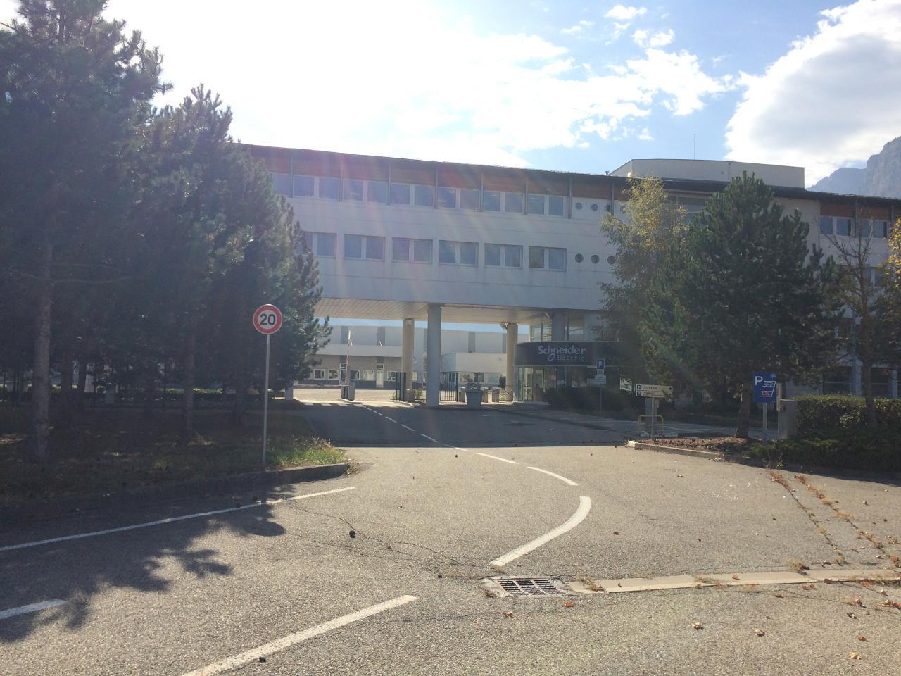 Location bureau Varces-Allières-et-Risset 1782m²