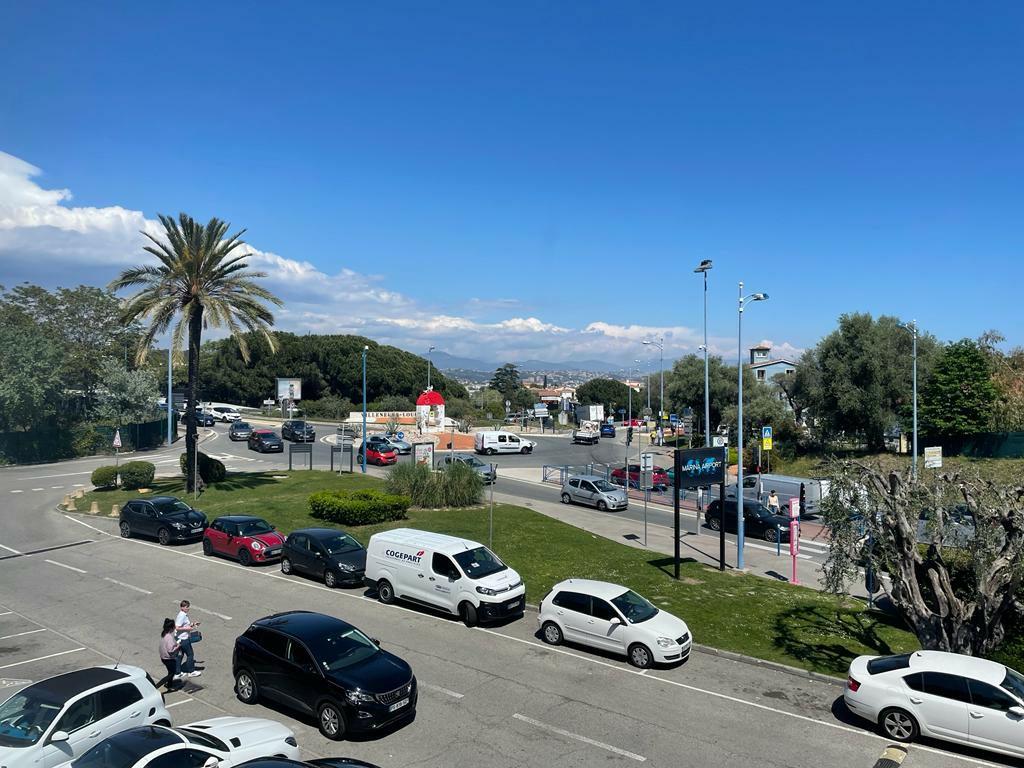 Location commerce Villeneuve-Loubet Alpes-Maritimes OLCOM2419897