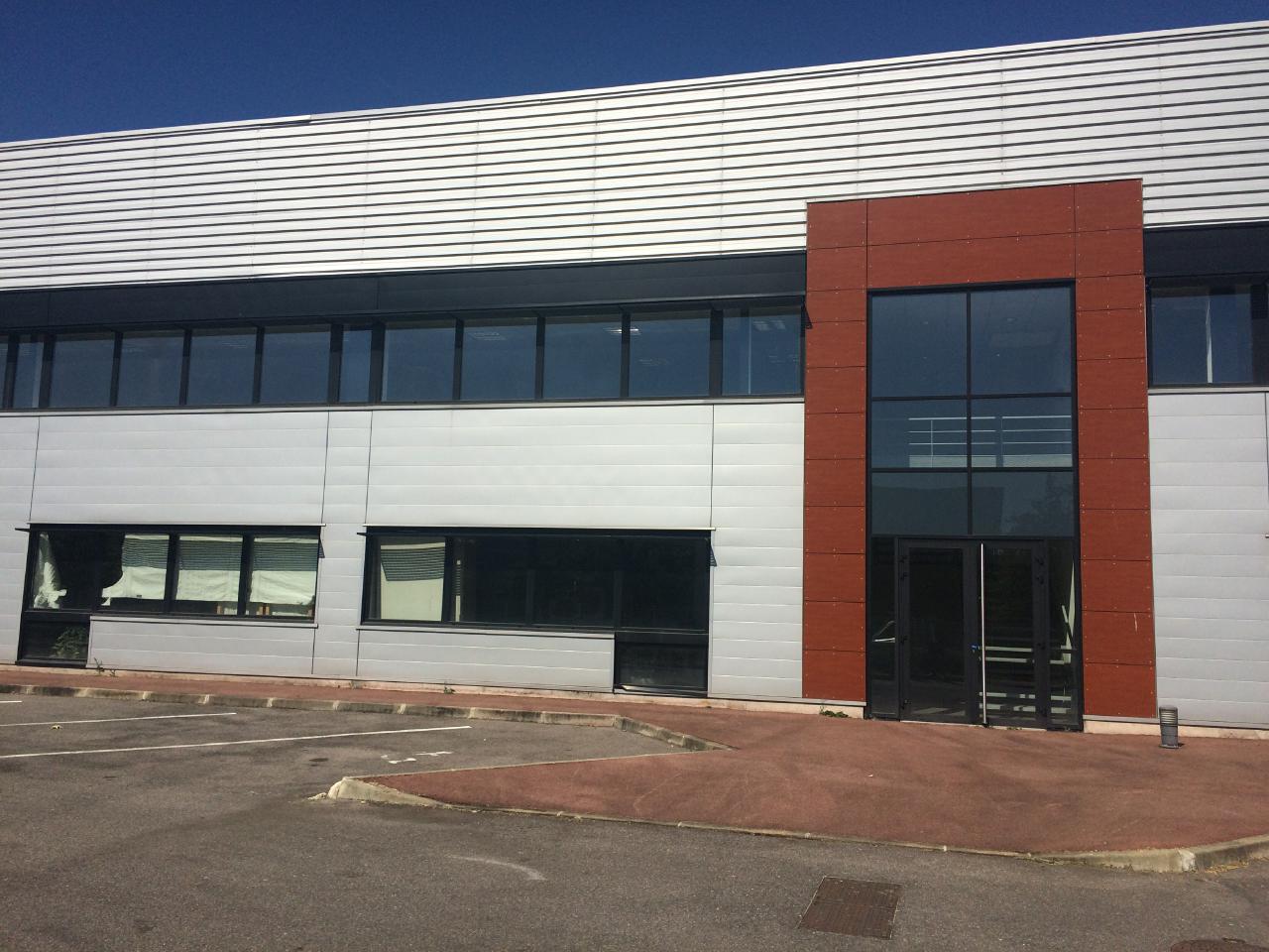 Location entrepôt Combs-la-Ville Seine-et-Marne OLLOG2641670