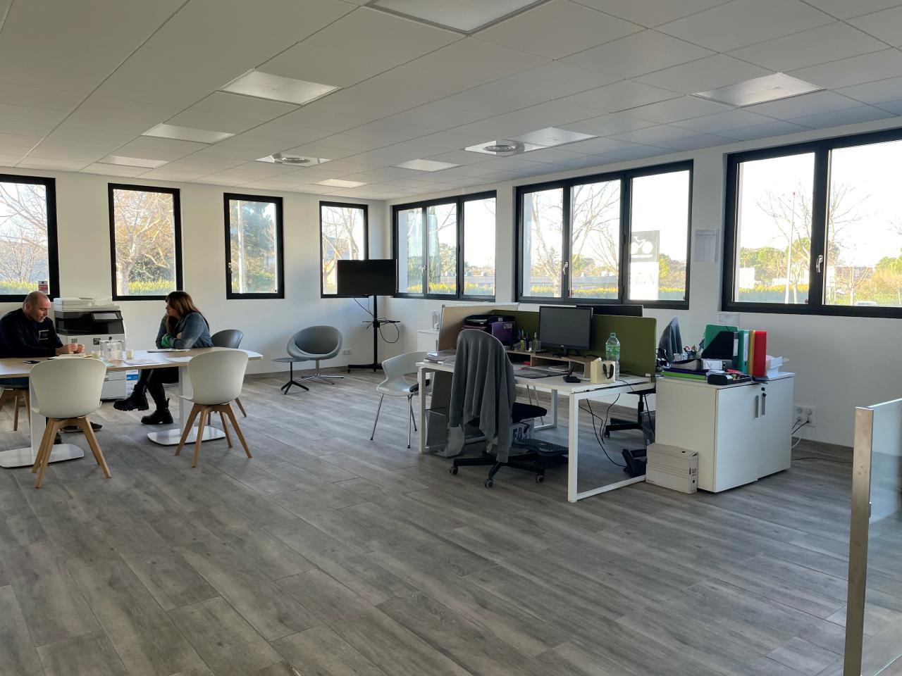 bureau Aix-en-Provence à louer 142m²