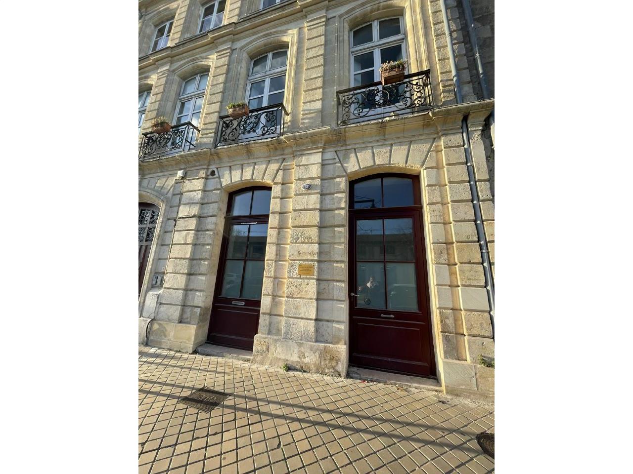 Location bureau Bordeaux 35m²