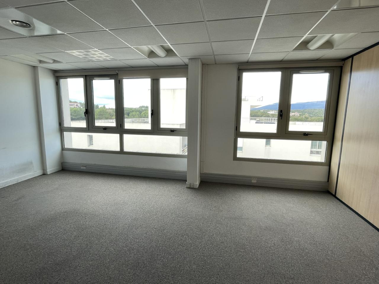 Location bureau Biot Alpes-Maritimes AOLBUR2115903_1