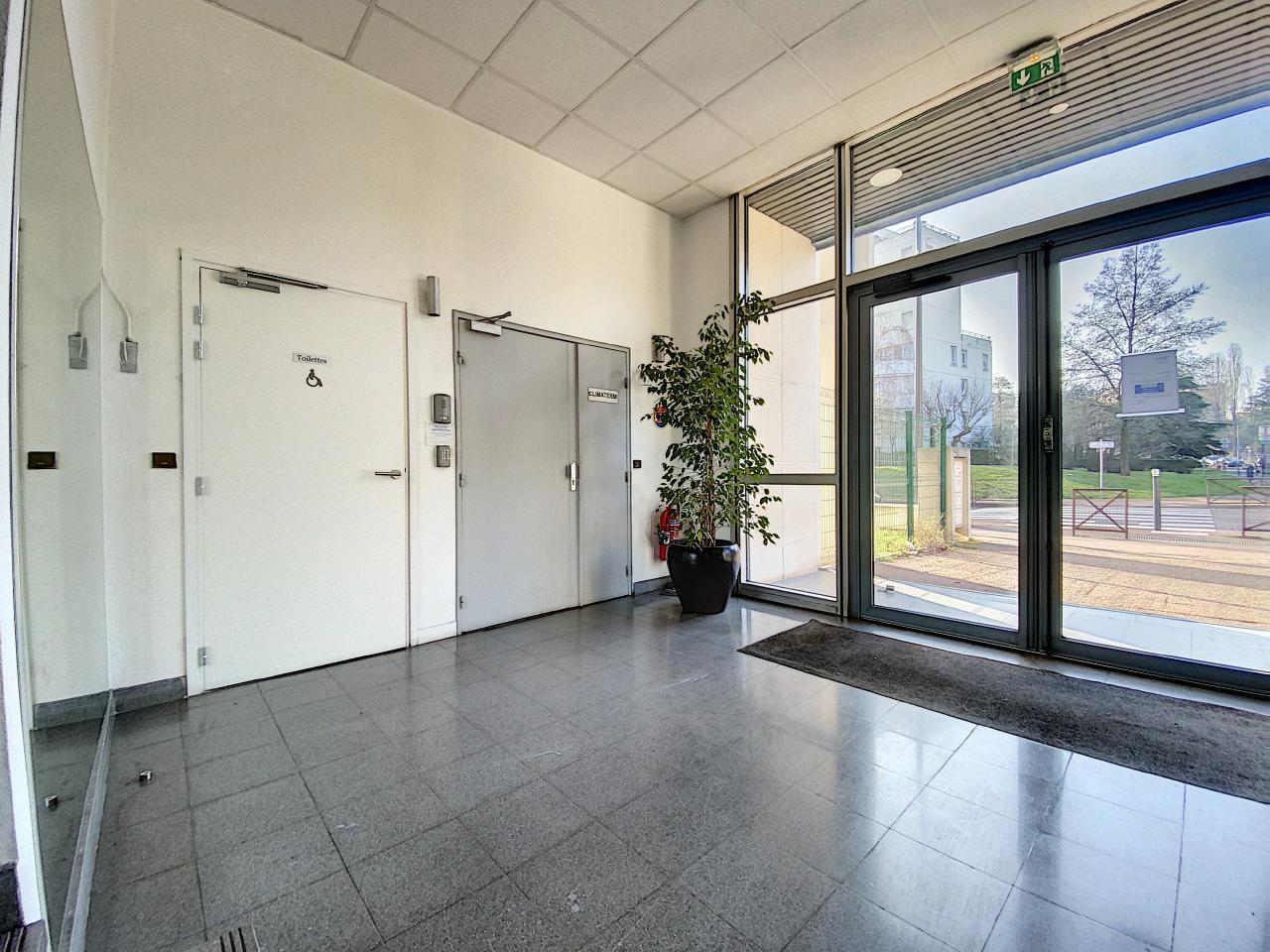 Location bureau 520m² Fontenay-sous-Bois