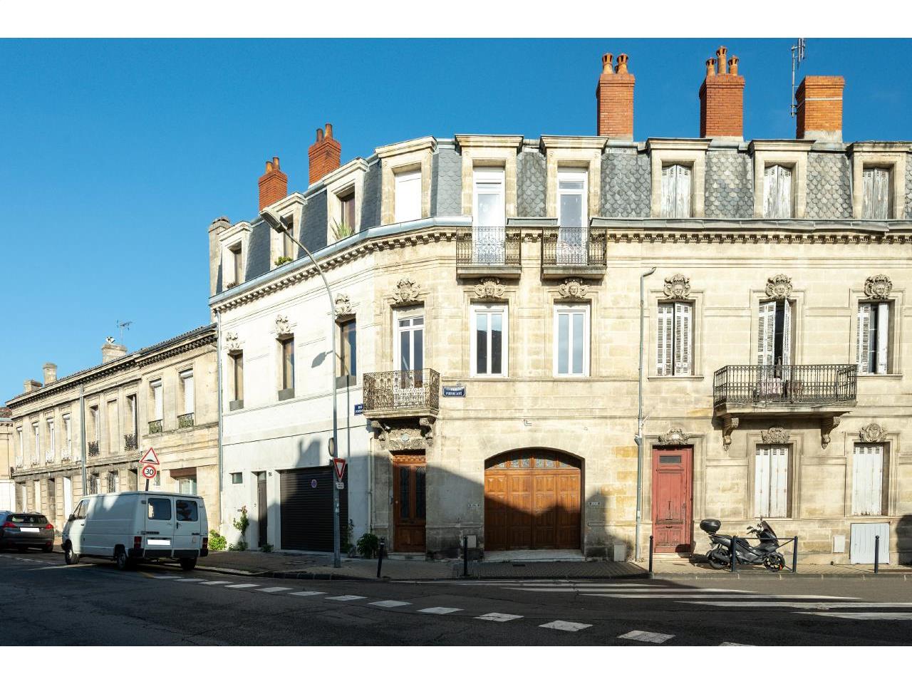 Vente bureau Bordeaux 186m²
