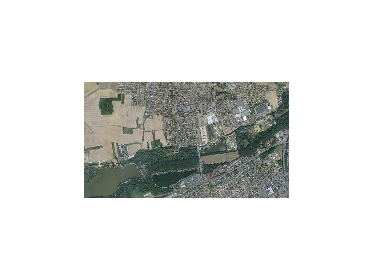 terrain Corbeil-Essonnes à vendre 23668m²