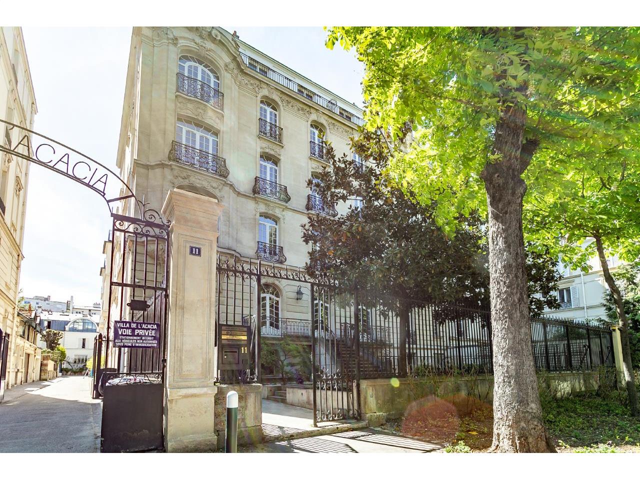 Location bureau Neuilly-sur-Seine 2389m²