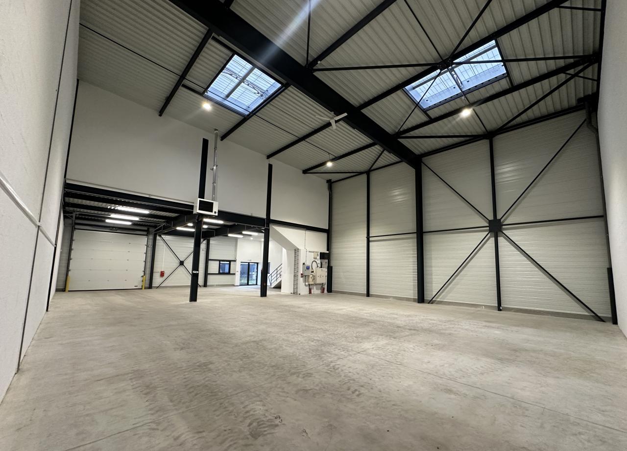 Location local d'activité Chanteloup-en-Brie Seine-et-Marne OLACT2421442