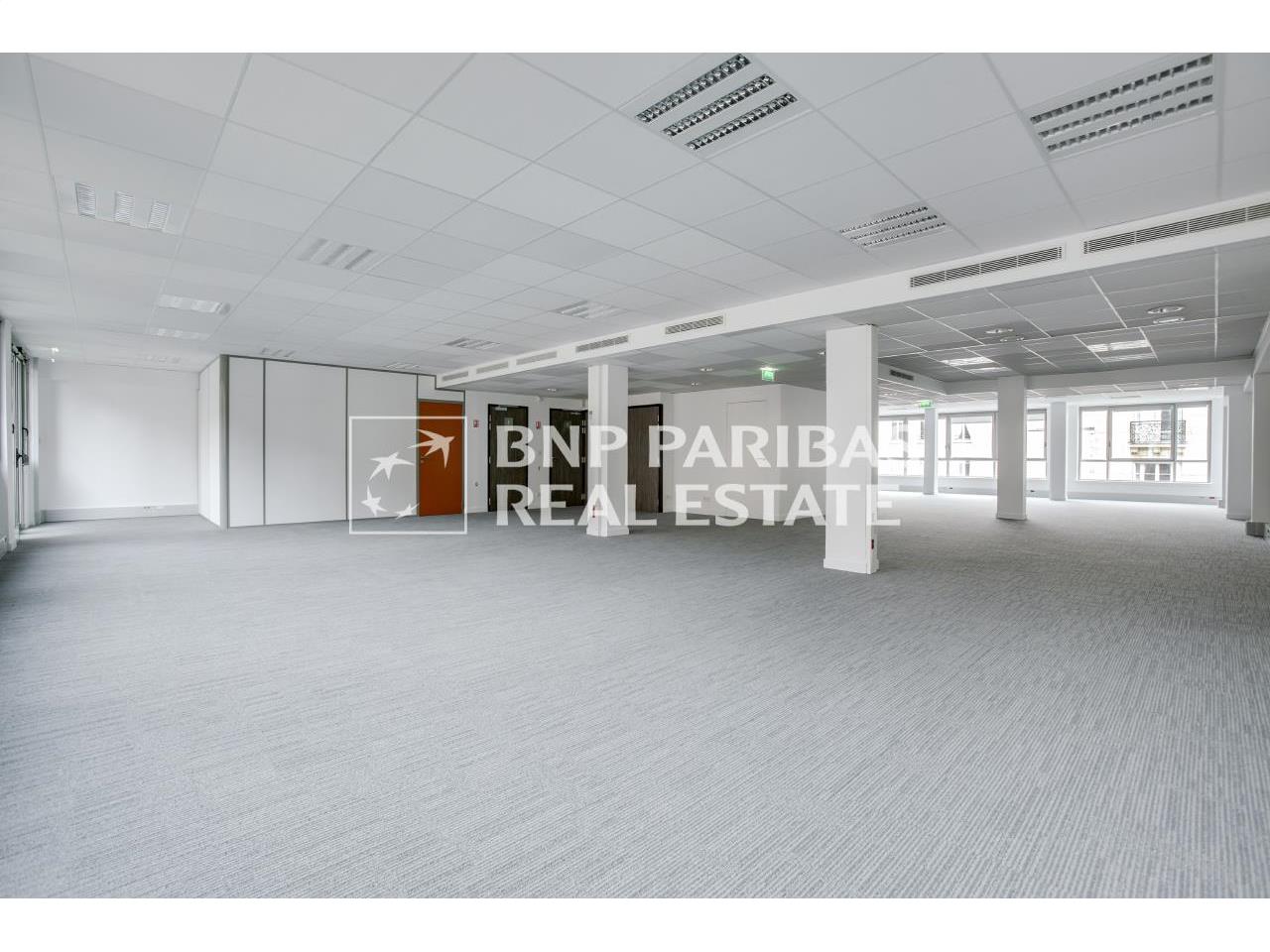 bureau Neuilly-sur-Seine à louer 126m²