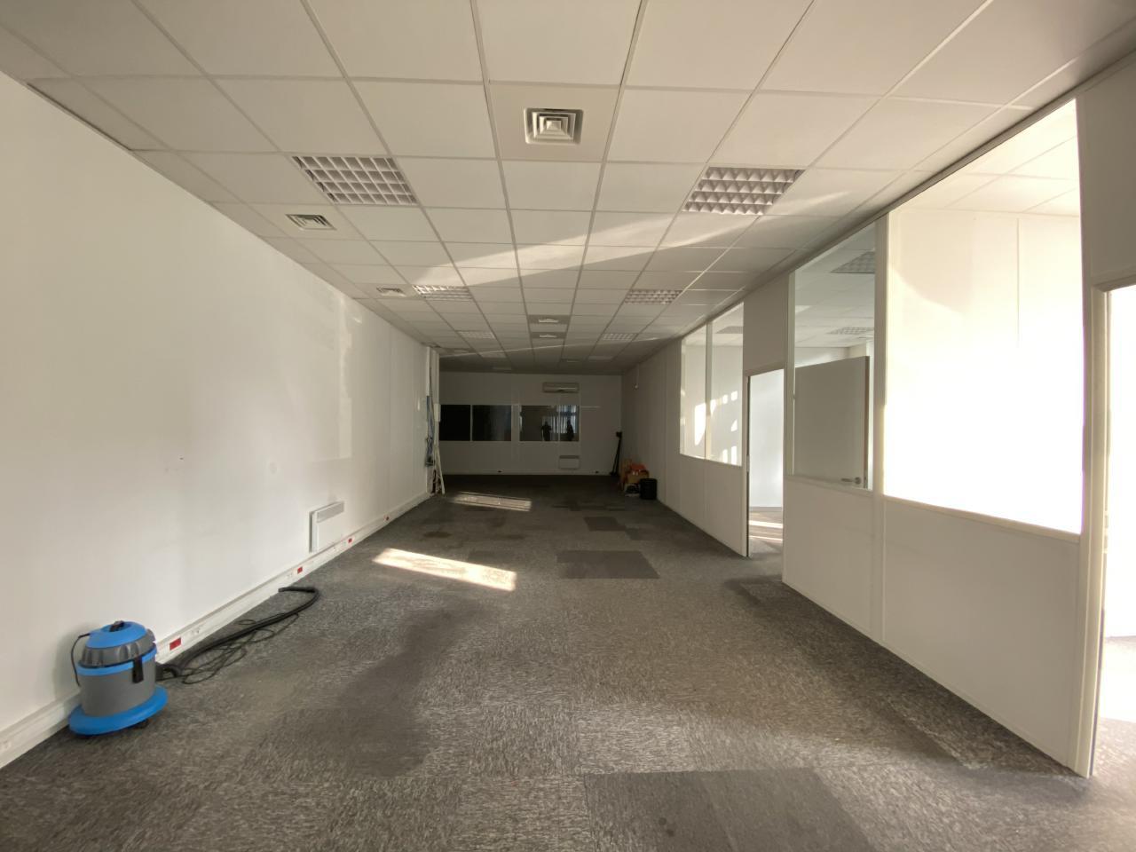 Fontenay-sous-Bois bureau à louer 520m²