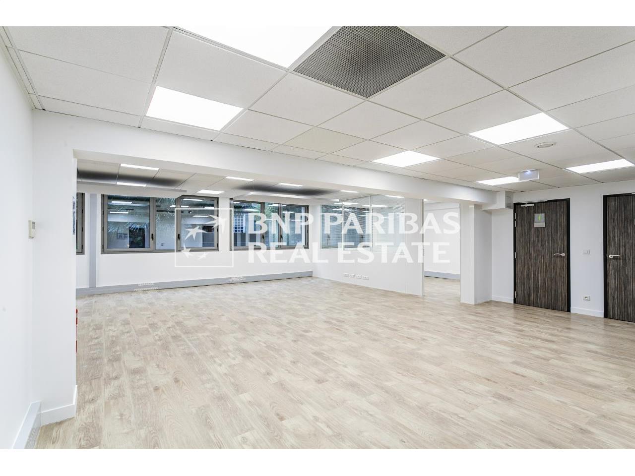 bureau Neuilly-sur-Seine à louer 126m²