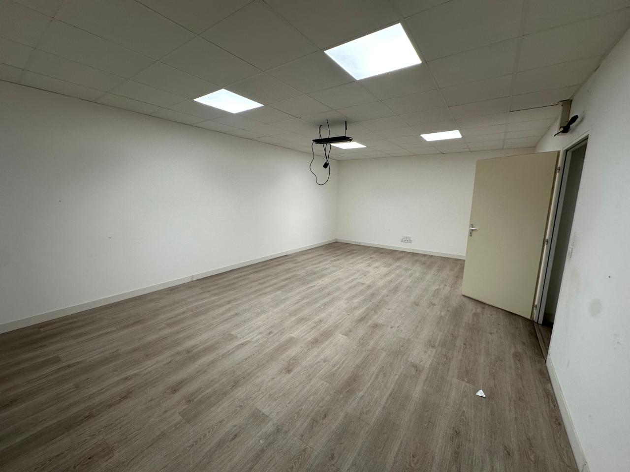 Location local d'activité Chambray-lès-Tours Indre-et-Loire OLACT2537152 5