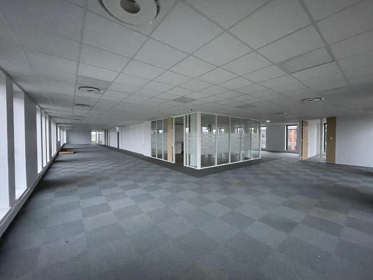 Location bureau OLBUR2420677 9