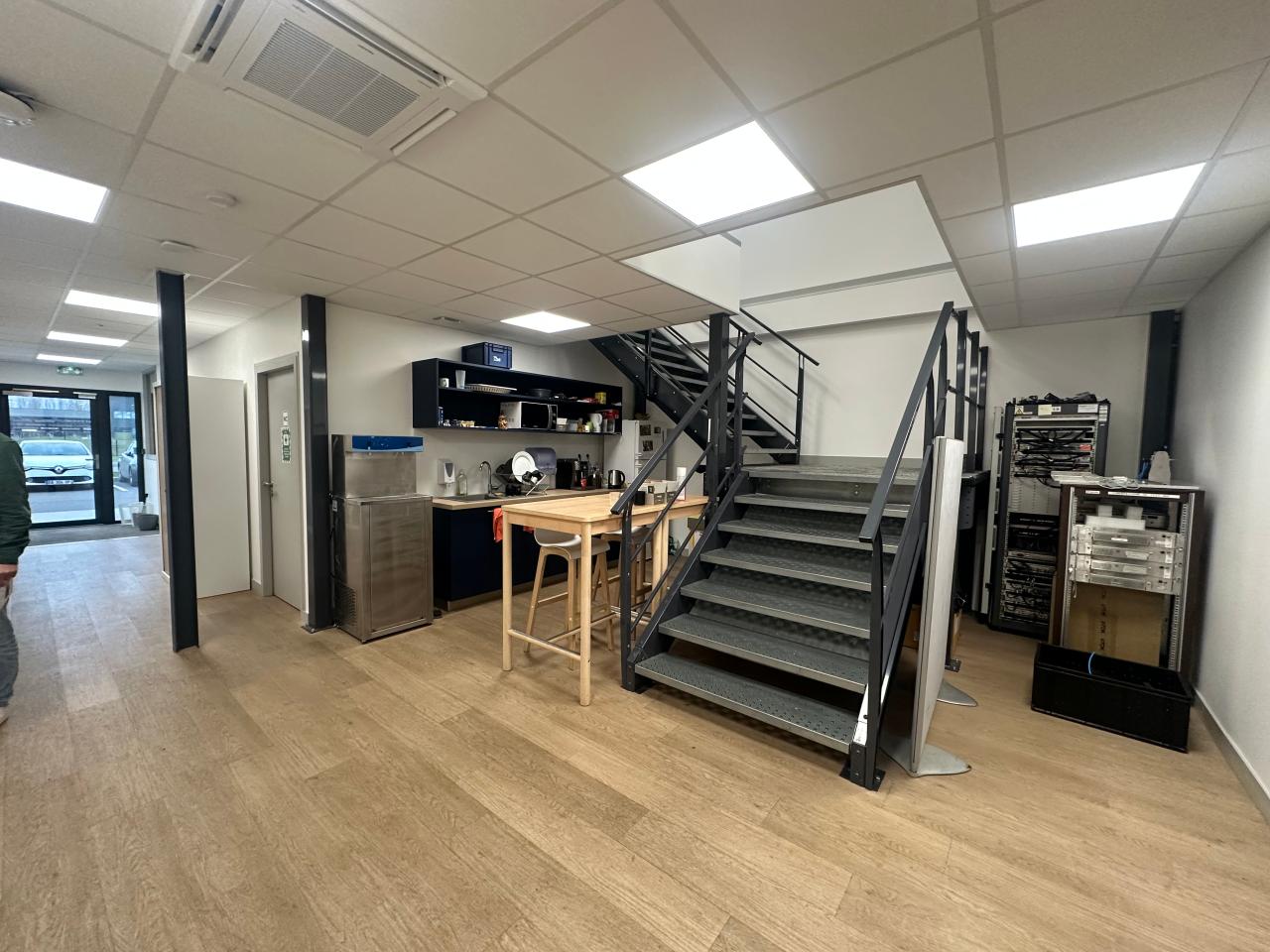 Location local d'activité La Ville aux Dames Indre-et-Loire OLACT2537885 2