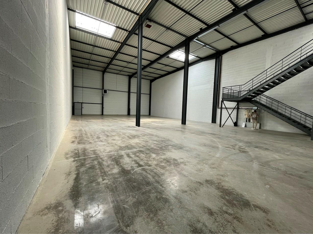 Location local d'activité Heyrieux Isère OLACT2309756 22