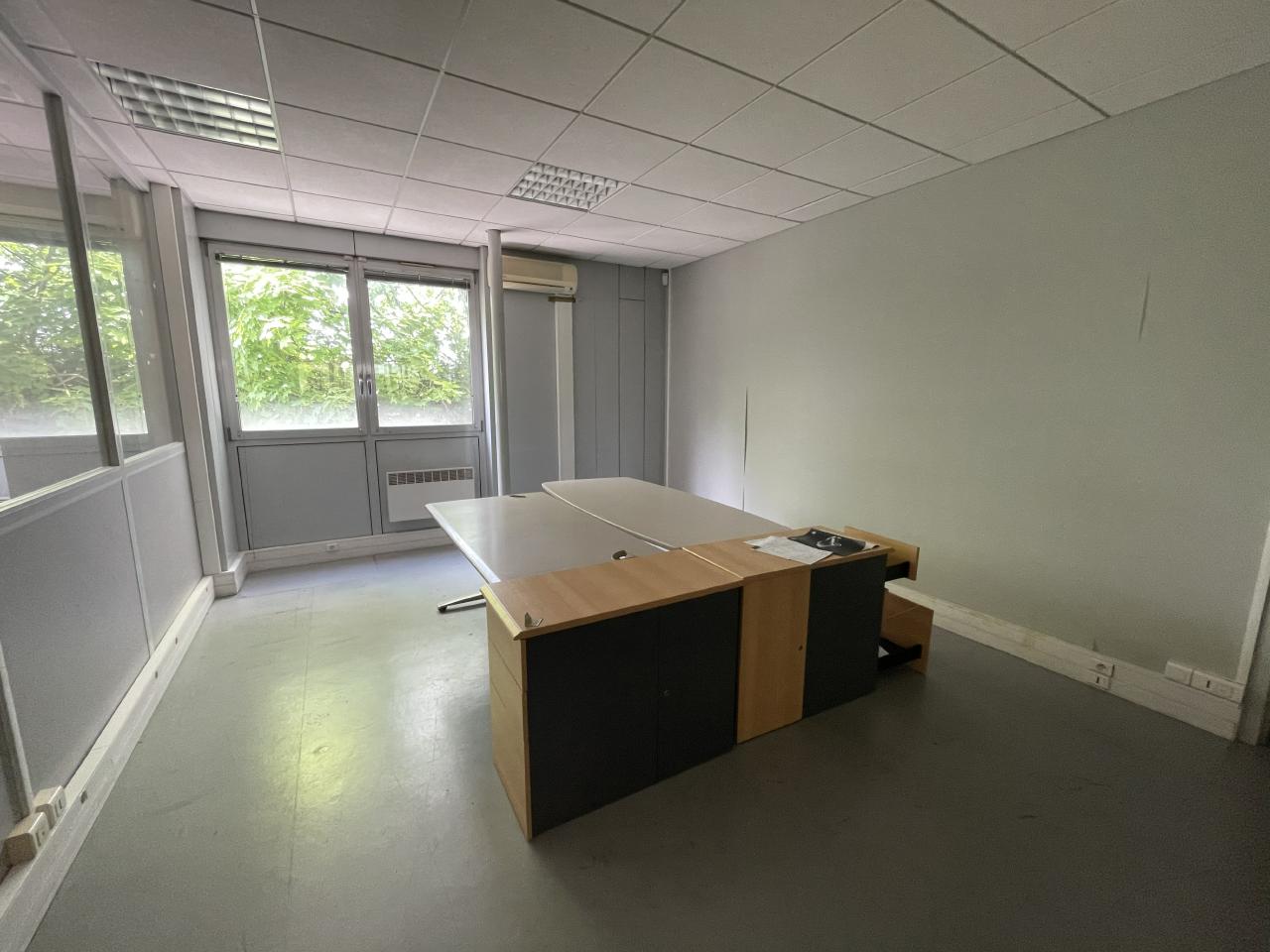 Vente local d'activité Montigny-le-Bretonneux Yvelines OVACT2423127 20