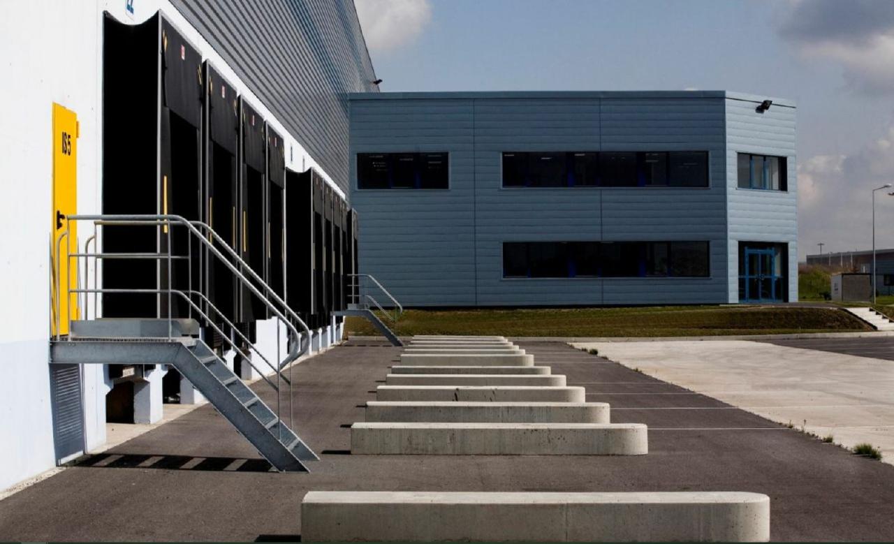 Location entrepôt classe a Saint-Étienne-de-Saint-Geoirs Isère OLLOG2202665 5