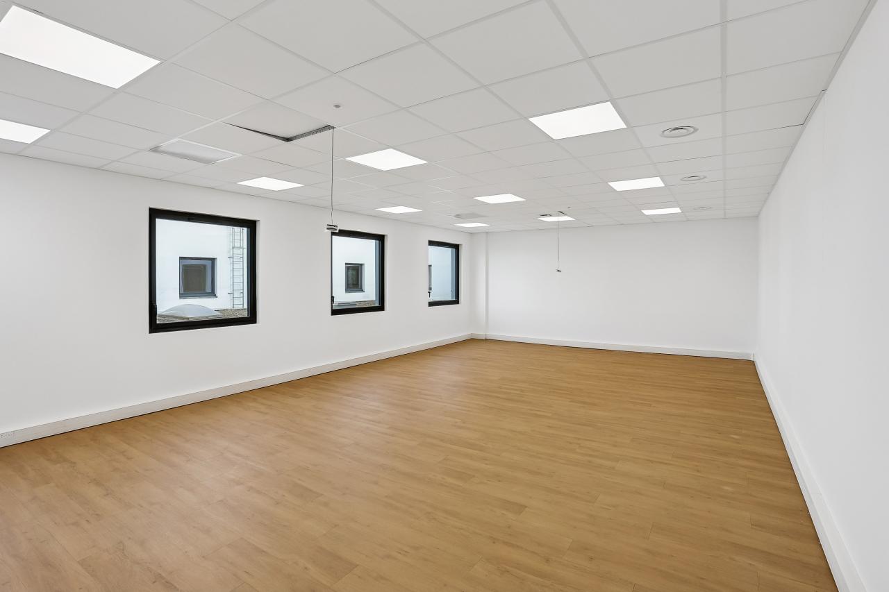 Location bureau Vitrolles Bouches-du-Rhône OLBUR2114916 8