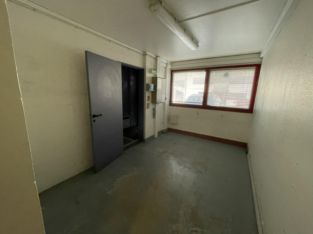 Vente local d'activité Roissy-en-Brie Seine-et-Marne OVACT2530908 4