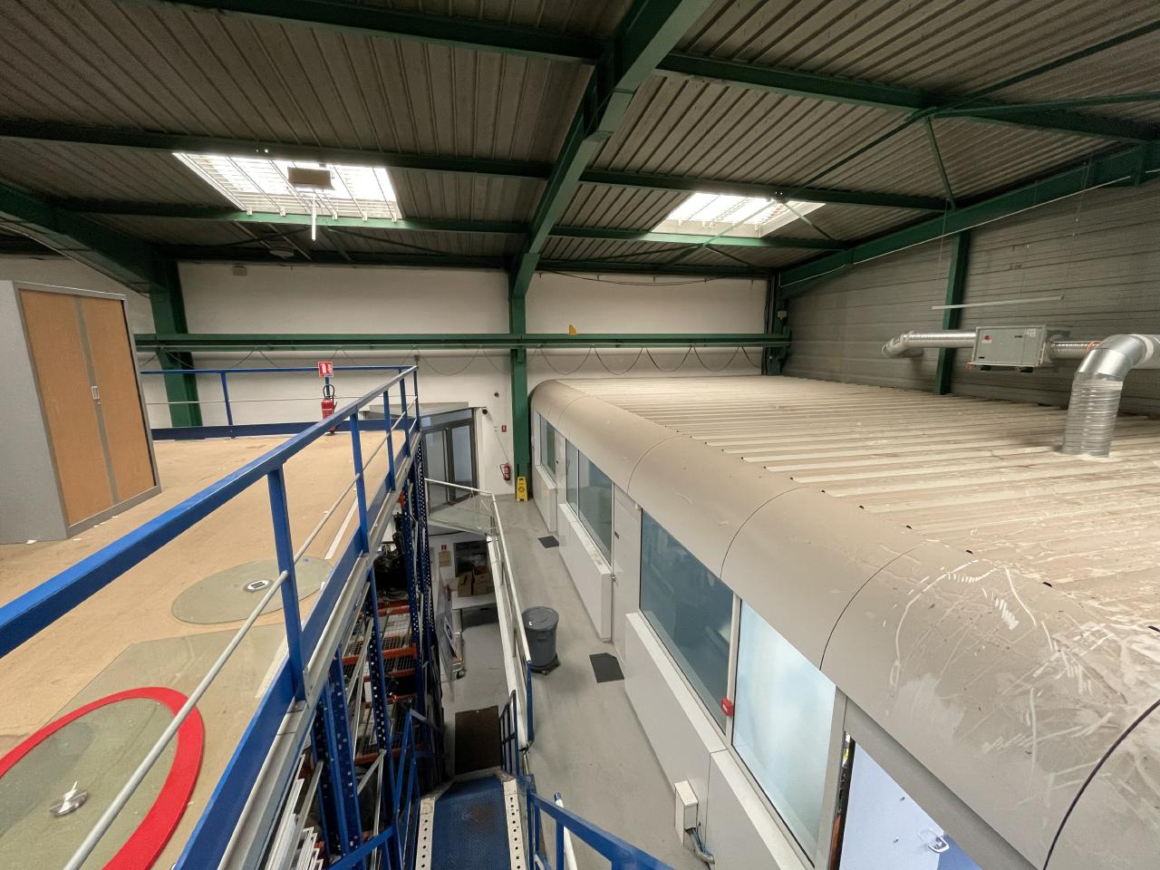 Vente local d'activité Montigny-le-Bretonneux Yvelines OVACT2423127 9