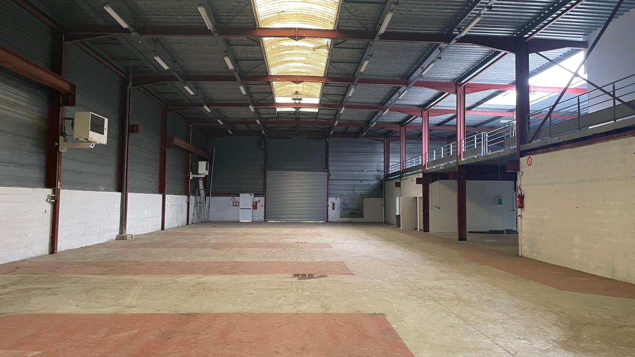 Vente local d'activité Coignières Yvelines OVACT2315861 9