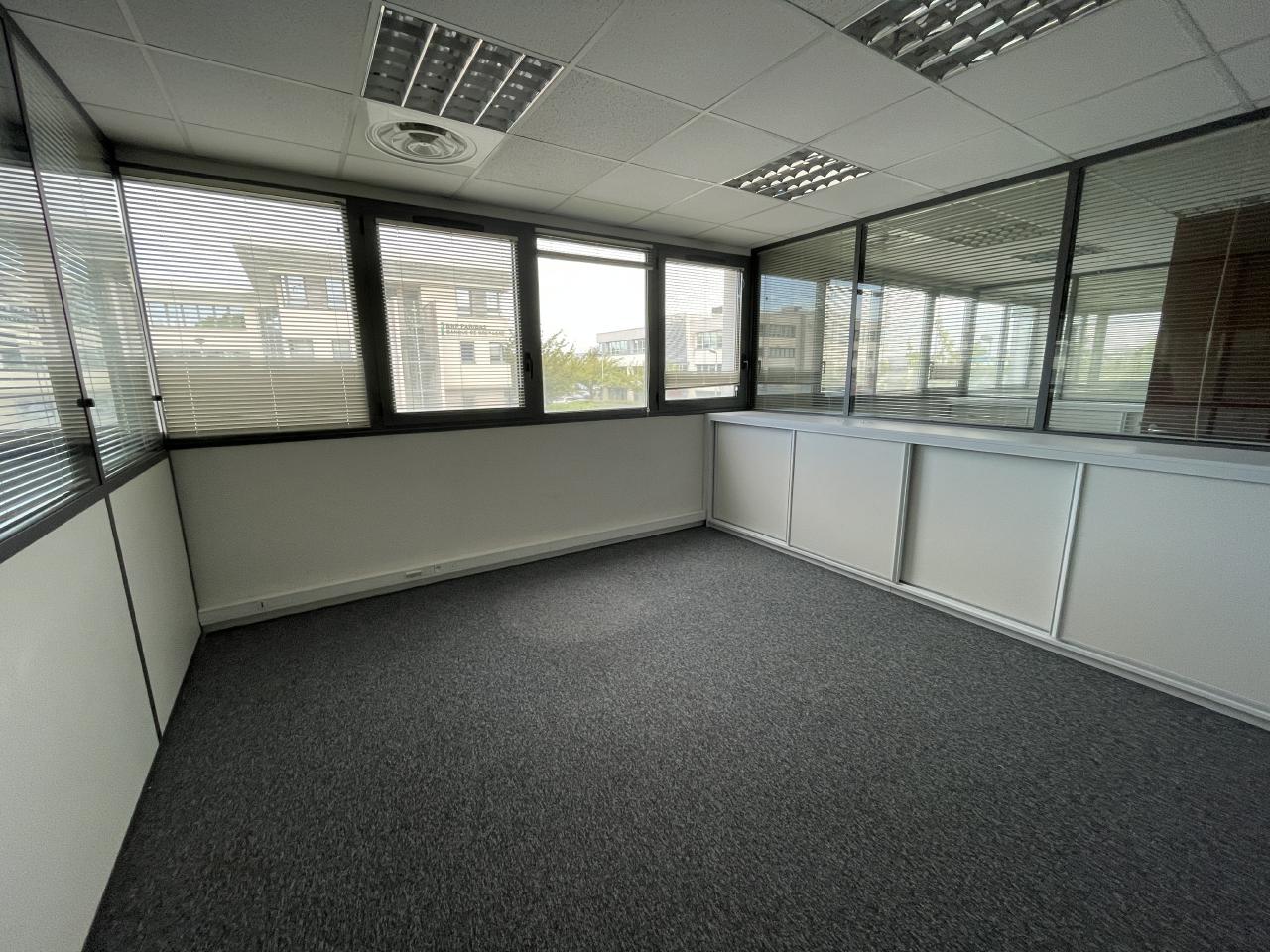 Location bureau Saint-Grégoire Ille-et-Vilaine OLBUR2528729 3